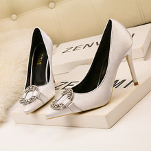 Load image into Gallery viewer, Fashion Summer Super Luxury Fashion high heeled shoes Women Shoes