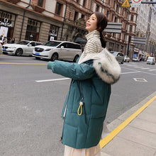 Load image into Gallery viewer, New Parkas Female Winter Coat Thickening Cotton Winter Jacket Fashion Womens Outwear Parkas for Women Winter